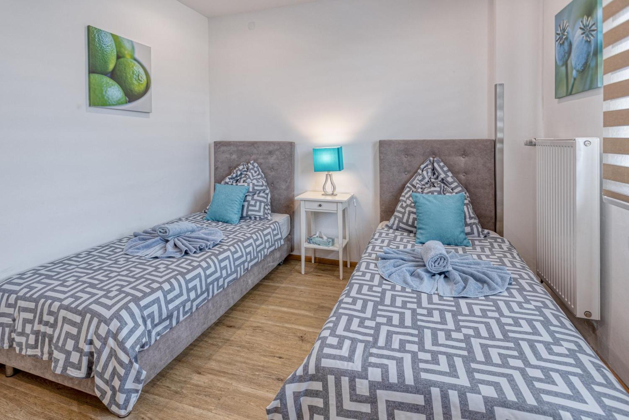 Touch Down Motel Lohmar Luaran gambar