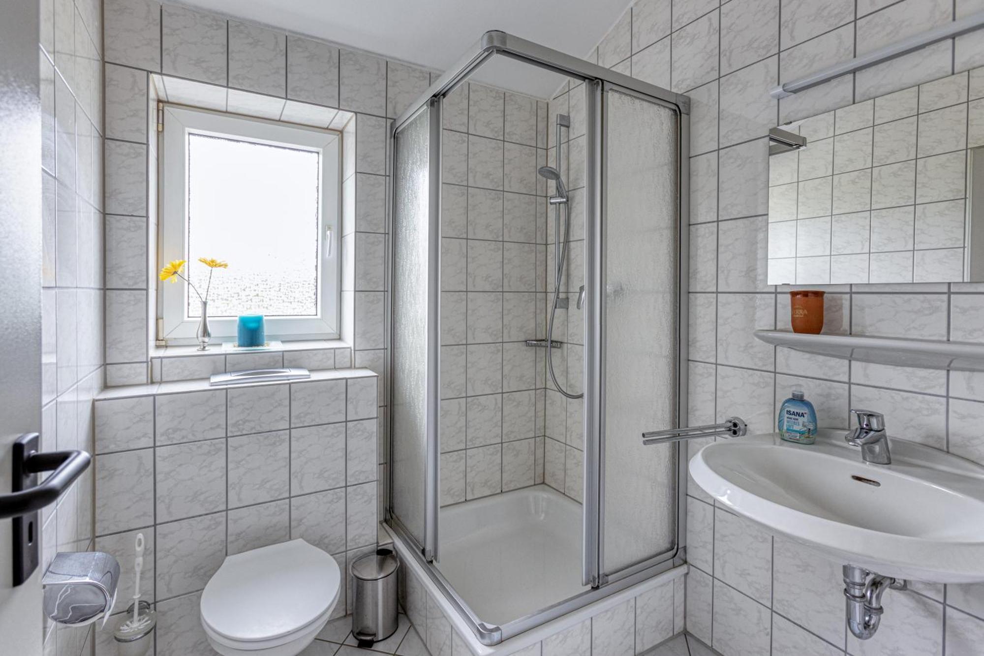Touch Down Motel Lohmar Luaran gambar