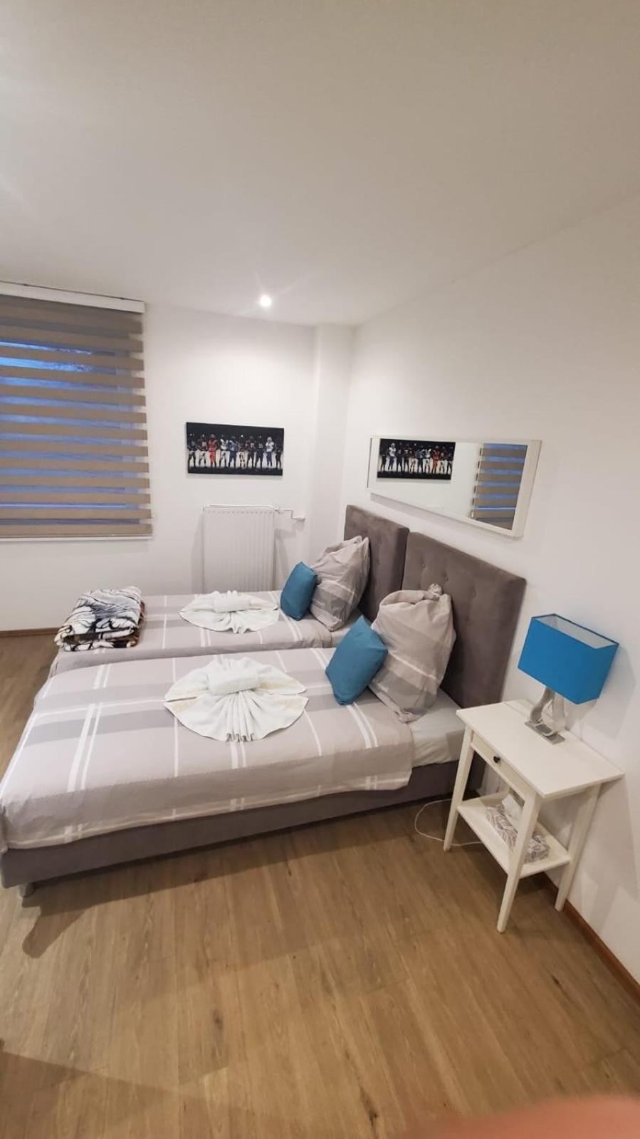 Touch Down Motel Lohmar Luaran gambar