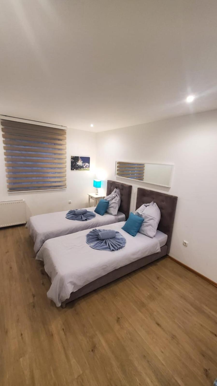 Touch Down Motel Lohmar Luaran gambar