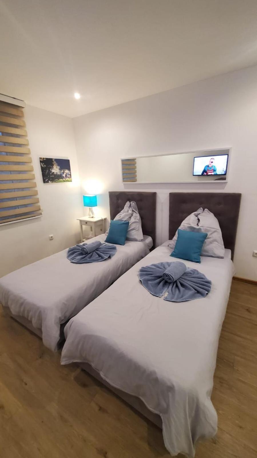 Touch Down Motel Lohmar Luaran gambar